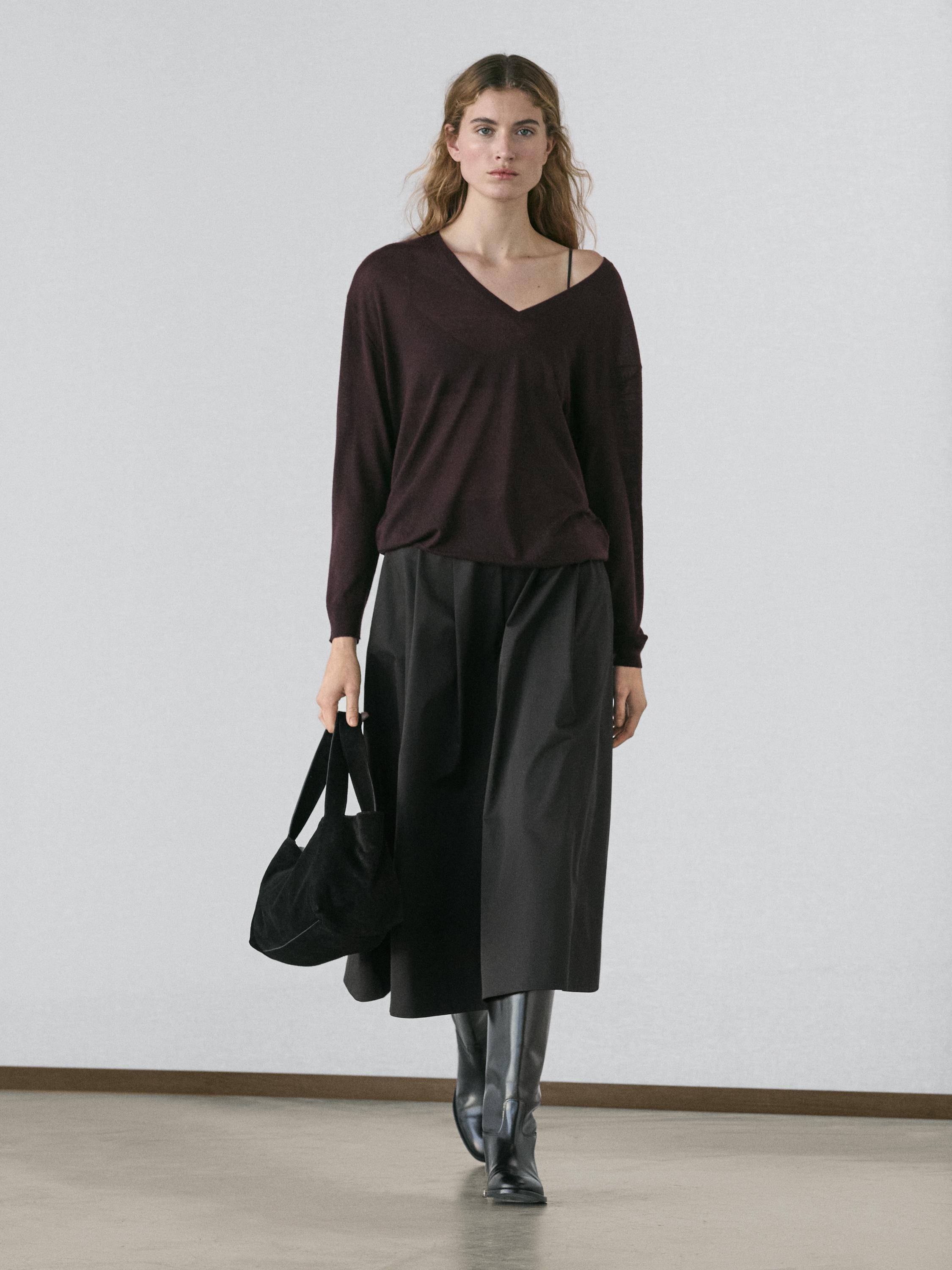 Midi skirt with box pleats
